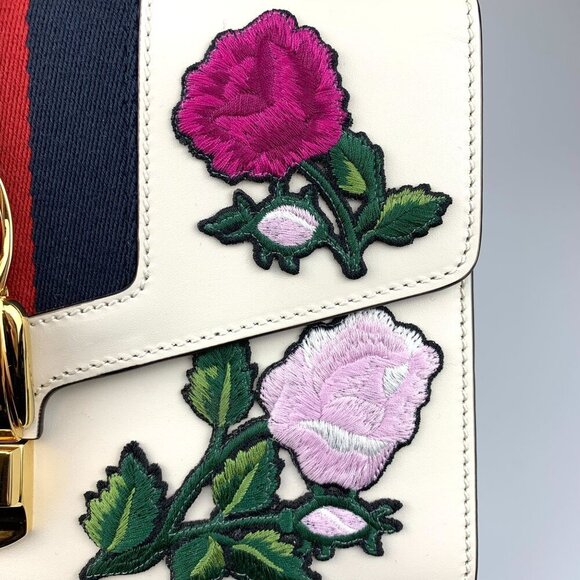 NWT Gucci Embroidered Sylvie Small shoulder bag In White - Picture 9 of 14